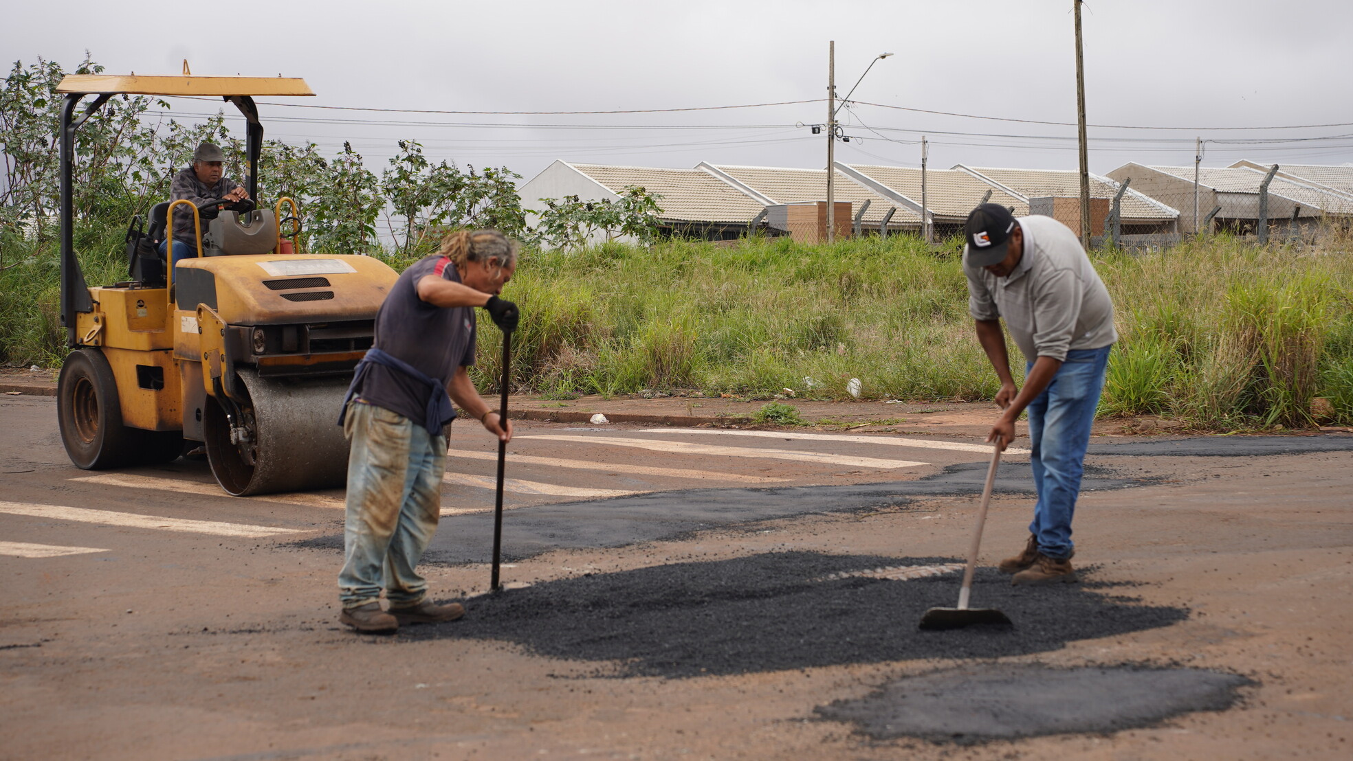 Prefeitura de Sarandi inicia operação tapa-buracos após chuvas intensas
